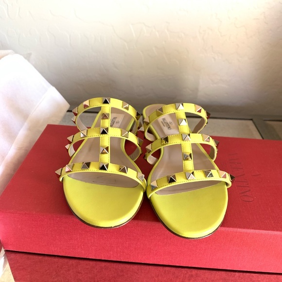 Valentino Garavani Rockstud leather slide - Picture 8 of 14